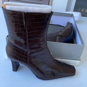 Size 7 ankle boots